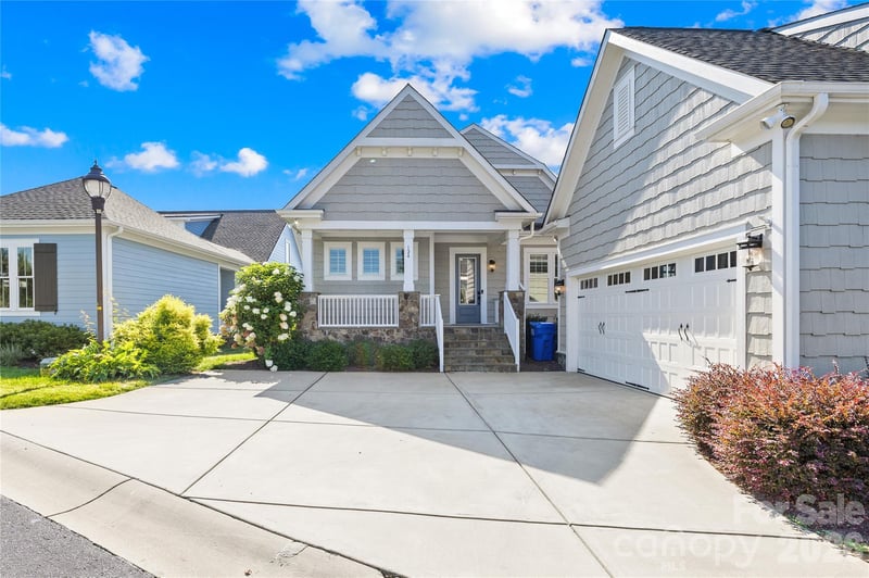 124 Sisters Cove Ct, Mooresville, NC 28117