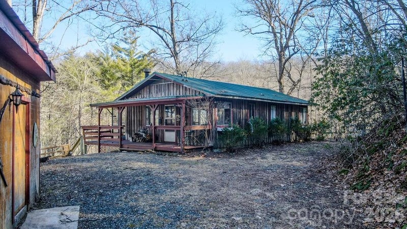 465 Enchanted Forest Dr, Sylva, NC 28779