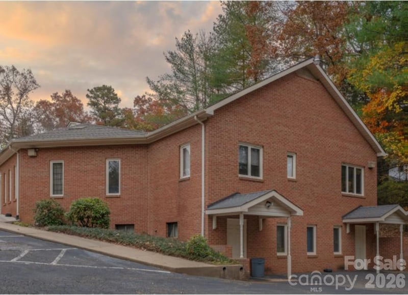 1170 Medical Ct, Marion, NC 28752