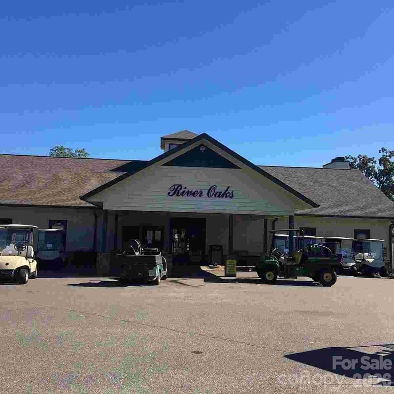 112 Commanche Ct, Statesville, NC 28677