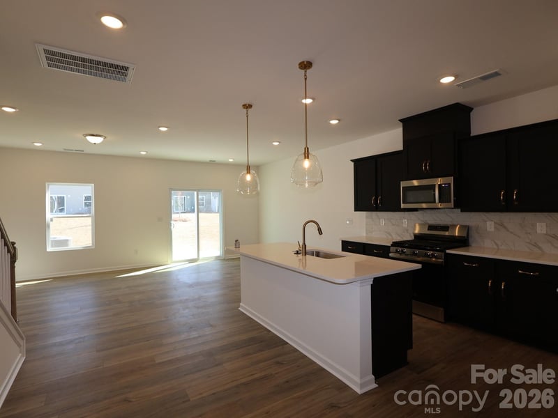 810 Earhart St, Concord, NC 28027