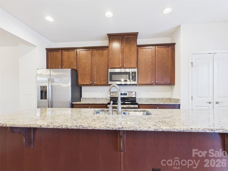 2440 Mariners Cove Ln, Denver, NC 28037