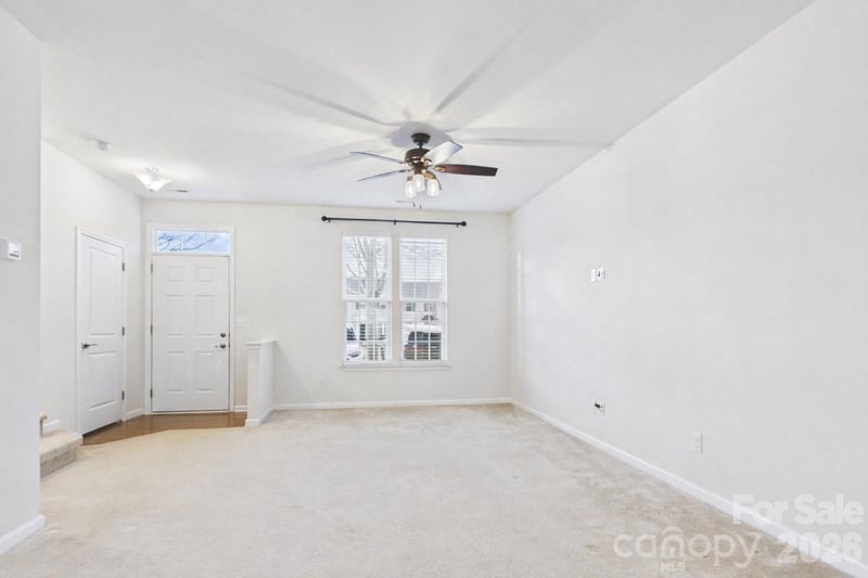 2440 Mariners Cove Ln, Denver, NC 28037