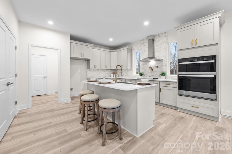137 Wood Acre Dr, Mooresville, NC 28115