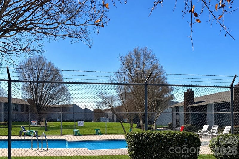 11027 Harrowfield Rd, Charlotte, NC 28226
