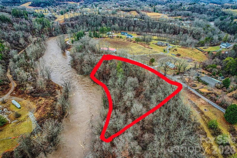 415 Pigeon Ford Rd, Canton, NC 28716