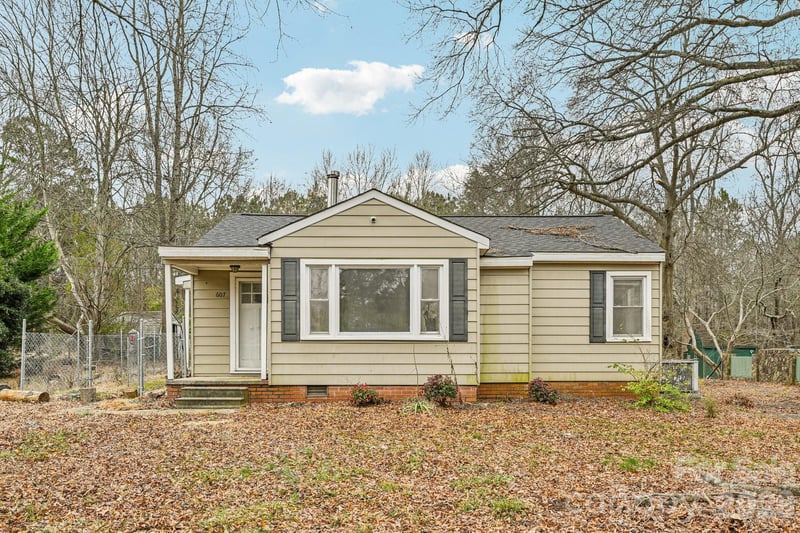 607 Westway Dr, Gastonia, NC 28054