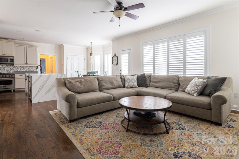 9 Rosebay Ln, Asheville, NC 28803