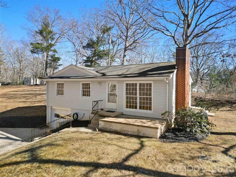 76 Maple Springs Rd, Asheville, NC 28805