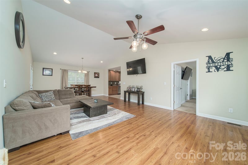 119 Bluff Ct, Statesville, NC 28625