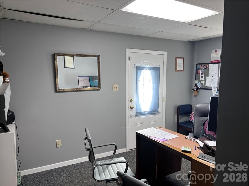 899 Haywood Rd, Asheville, NC 28806