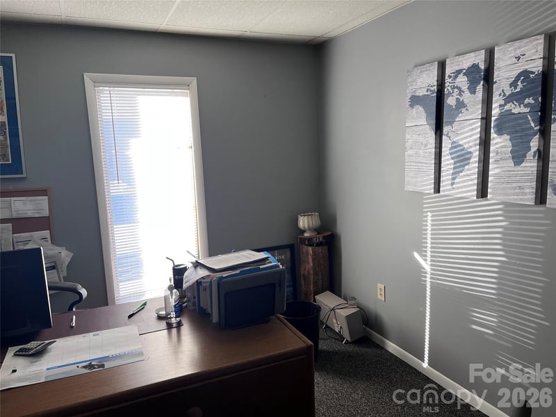 899 Haywood Rd, Asheville, NC 28806