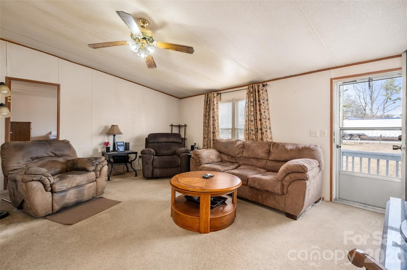 2748 Flat Creek Rd, Lancaster, SC 29720
