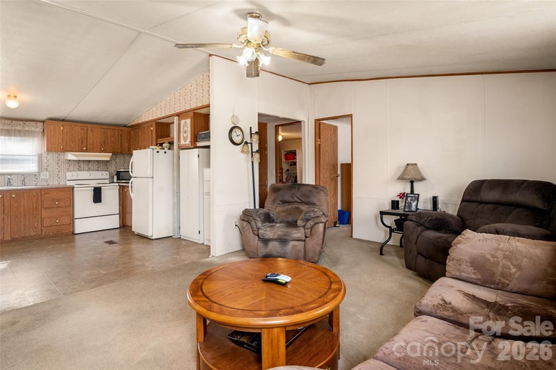 2748 Flat Creek Rd, Lancaster, SC 29720
