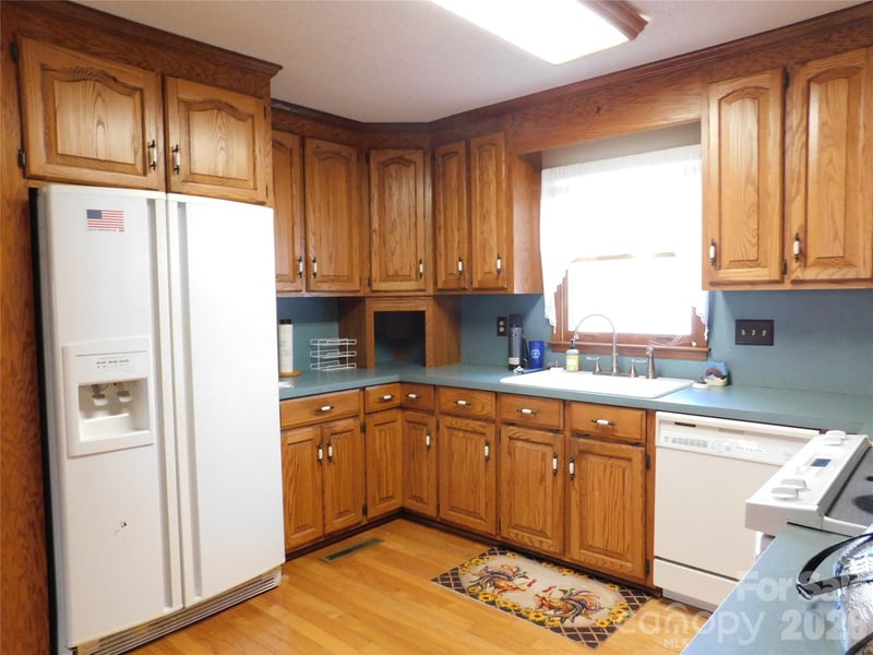 175 Briarfield Dr, Mooresville, NC 28115