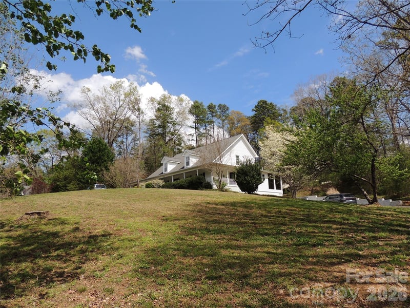 256 Gable Hill Ln, Bostic, NC 28018