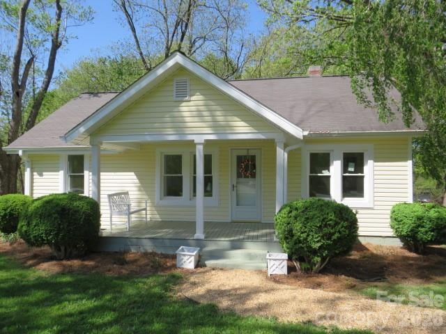 736 Country Club Dr, State Road, NC 28676