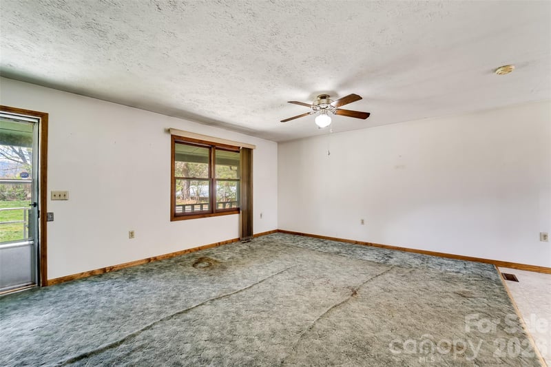 21 Queen St, Sylva, NC 28779