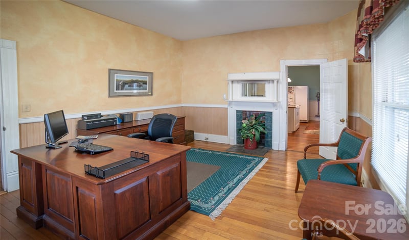 508 Mulberry St, Lenoir, NC 28645