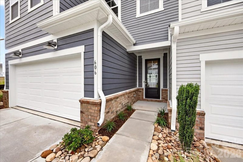 606 Webster Ln, Cramerton, NC 28032