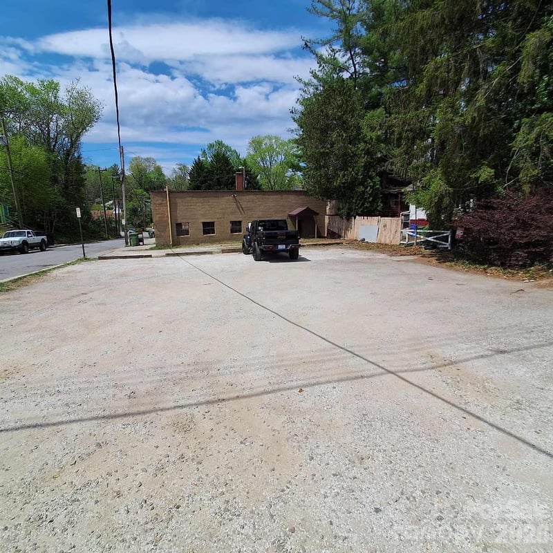 00 Haywood Rd, Asheville, NC 28806
