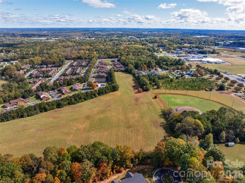 406 Rock Barn Rd, Conover, NC 28613
