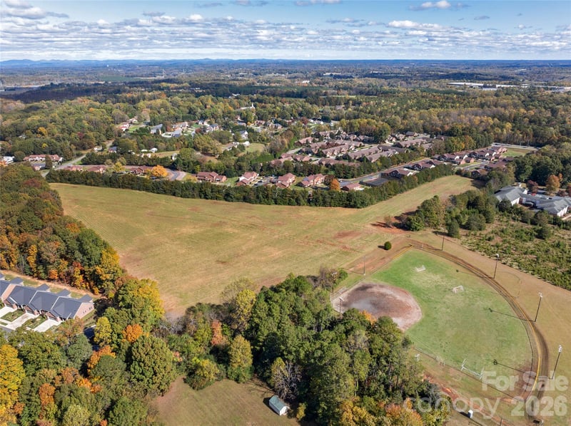 406 Rock Barn Rd, Conover, NC 28613