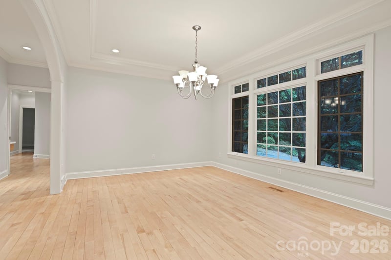 132 Berry Creek Dr, Flat Rock, NC 28731