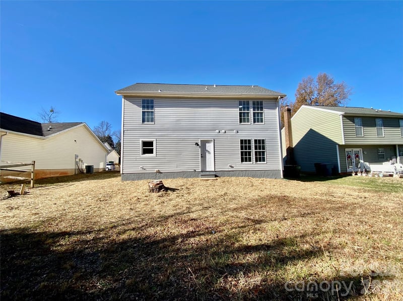 9428 White Cedar Ct, Charlotte, NC 28213