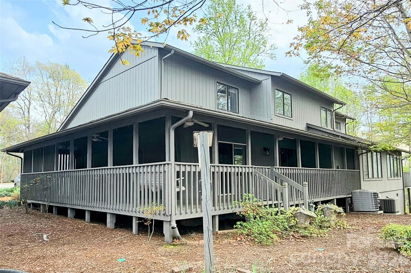 703 Independence Trl, Morganton, NC 28655