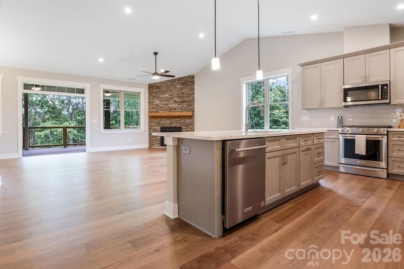 19 Craftsman Overlook Rg, Arden, NC 28704