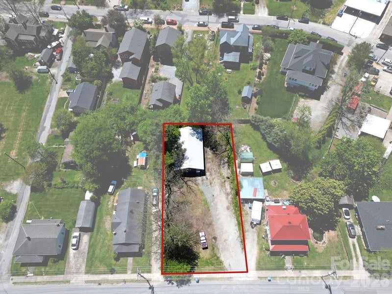 163 French Broad St, Brevard, NC 28712