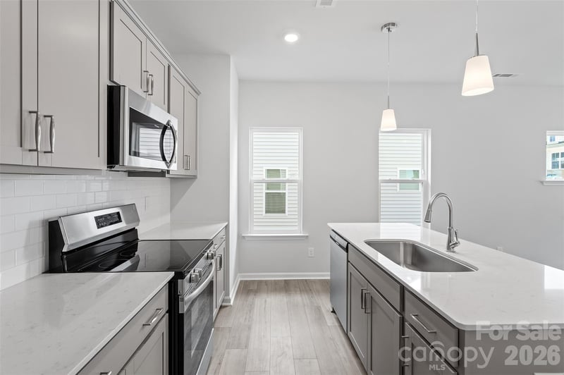 5865 Tuckaseegee Rd, Charlotte, NC 28208