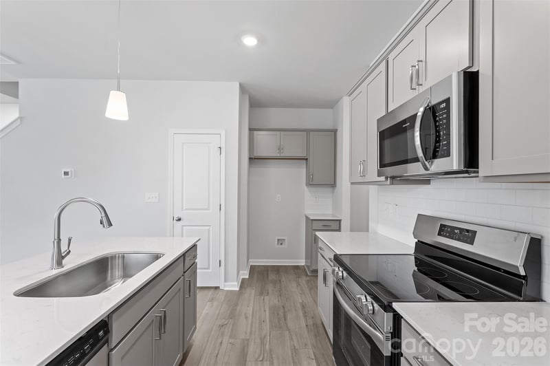 5865 Tuckaseegee Rd, Charlotte, NC 28208