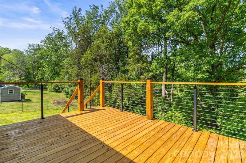 2474 Cedar Valley Dr, Conover, NC 28613