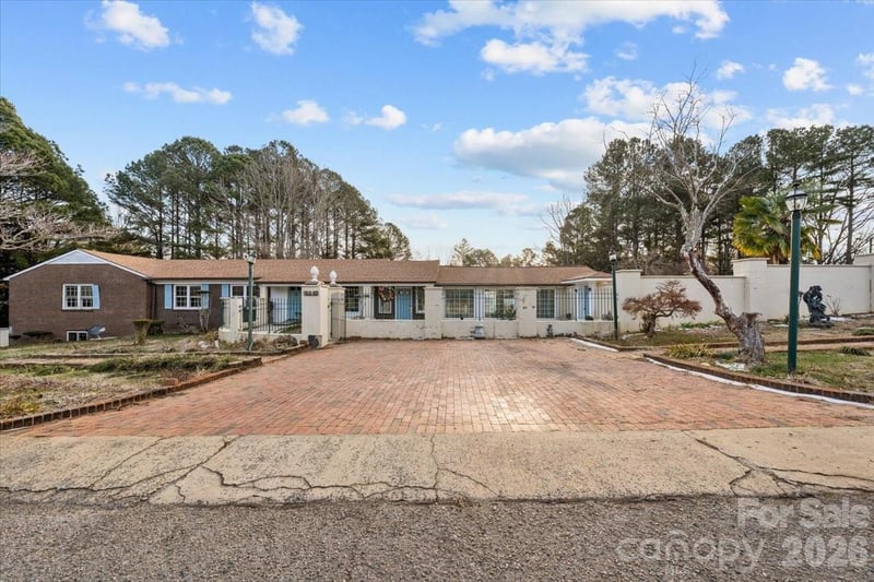 444 Craven St, Star, NC 27356