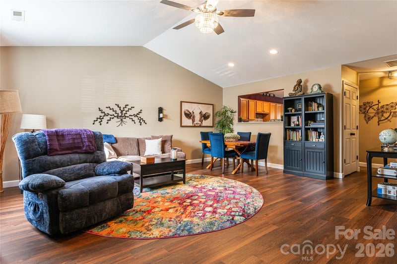92 Wiltshire Cir, Fletcher, NC 28732
