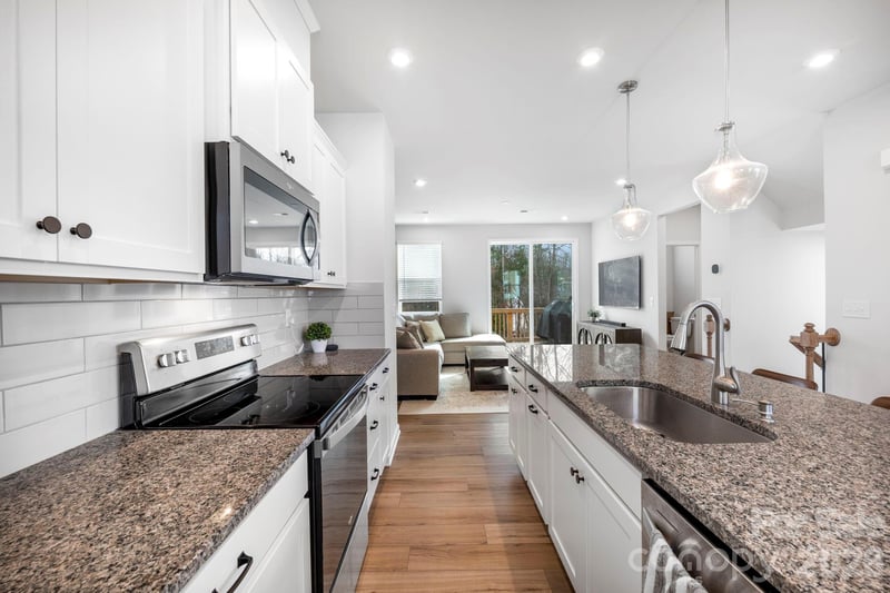 1230 Keydet Dr #31, Charlotte, NC 28216