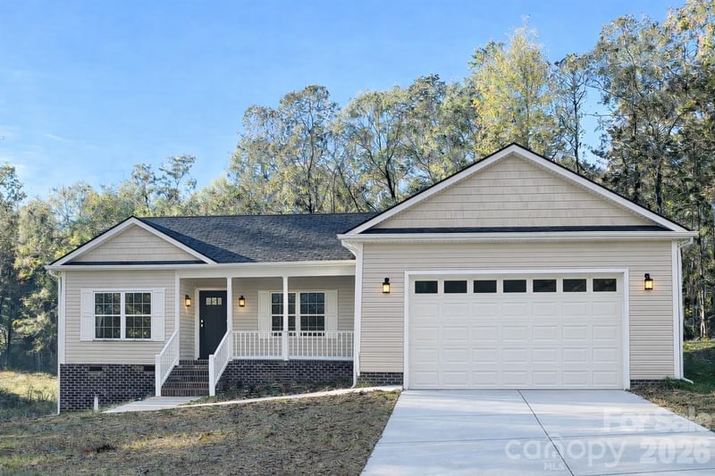 1186 Merribrook Ln, Lancaster, SC 29720