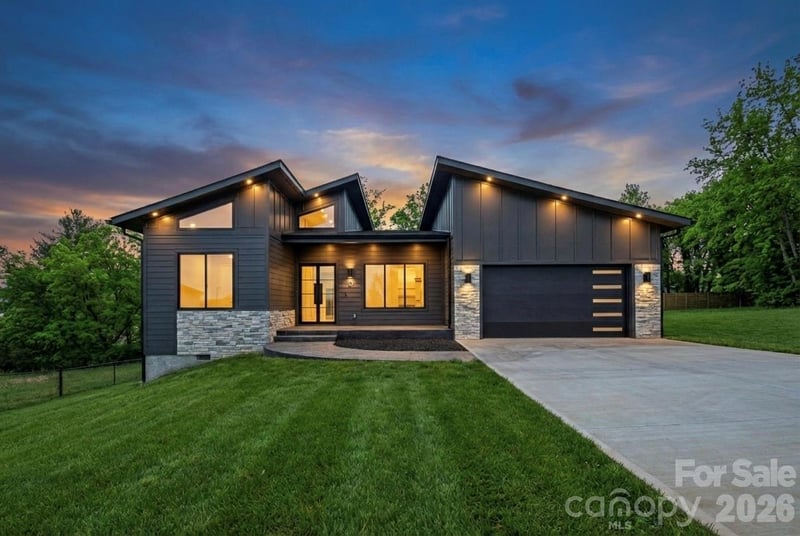 5 Scott Meadows Dr #1, Asheville, NC 28806