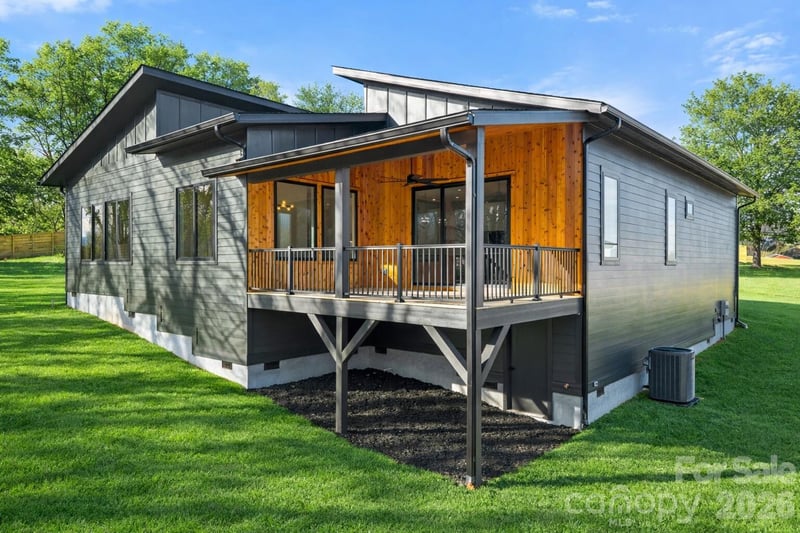 5 Scott Meadows Dr #1, Asheville, NC 28806