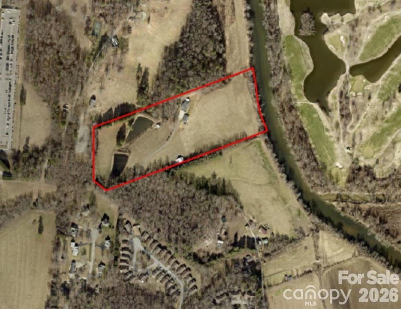 598 Miles View Rd, Mills River, NC 28759