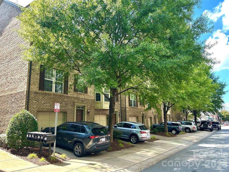 251 Lincoln St, Charlotte, NC 28203