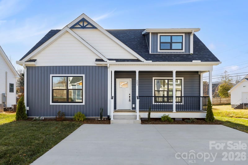 203 Southern Charm Rd, Arden, NC 28704