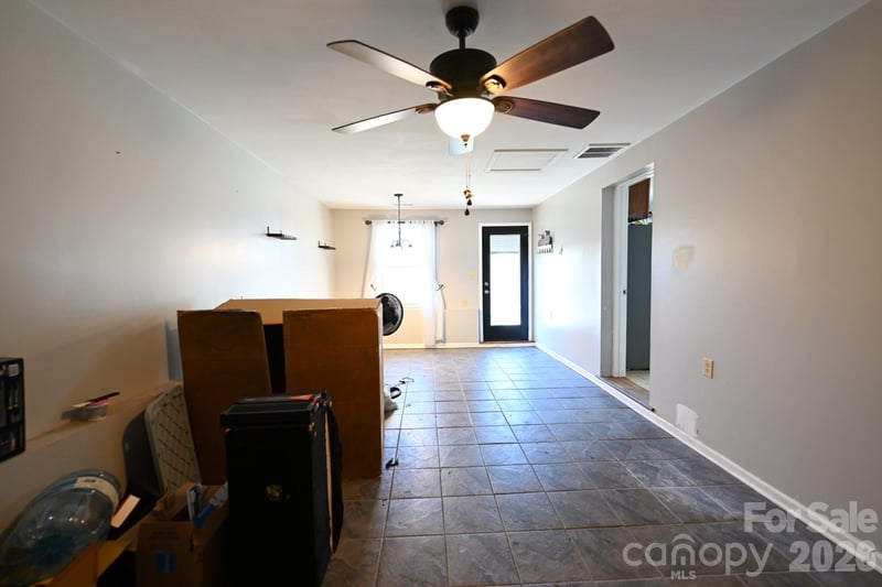 1113 Pecan St, Conover, NC 28613
