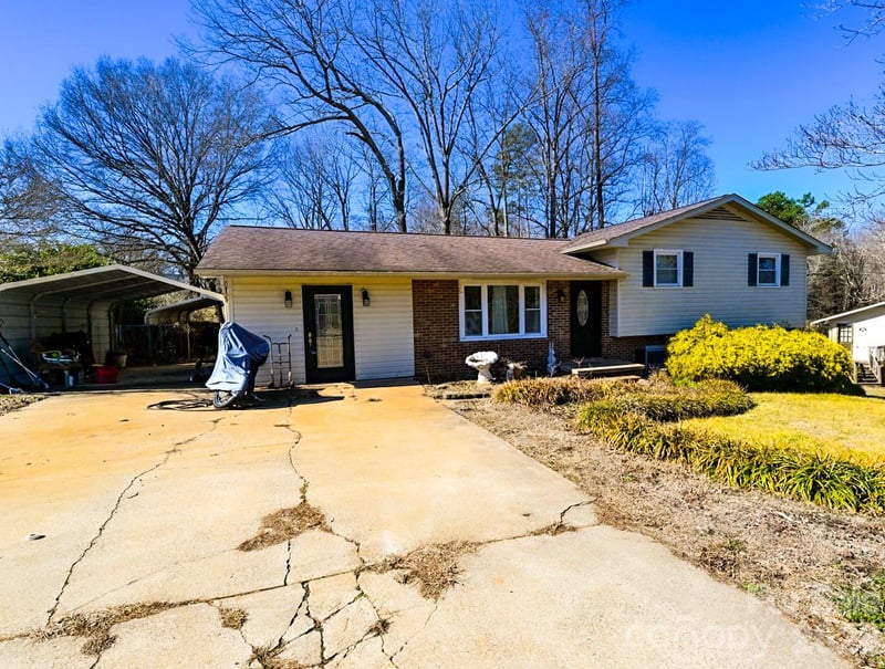 1113 Pecan St, Conover, NC 28613