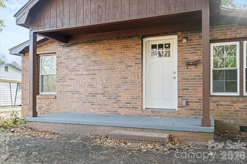 32 Roddy St, Cheraw, SC 29520