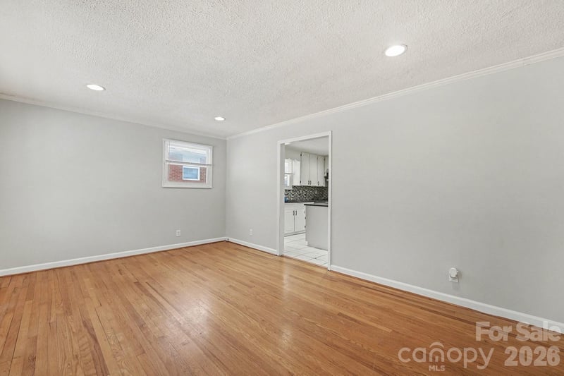 742 Mulberry St, Statesville, NC 28677