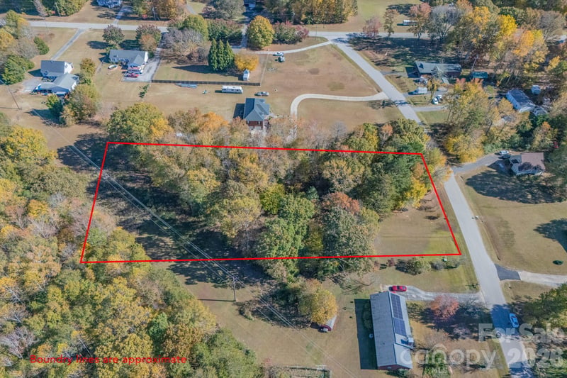 6040 Little Mountain Rd, Clover, SC 29710