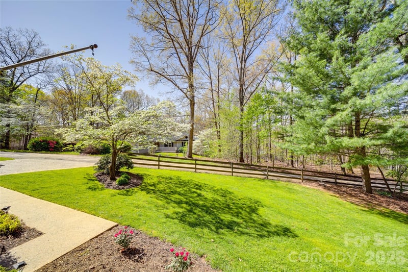 24 Oakwood Rd, Candler, NC 28715